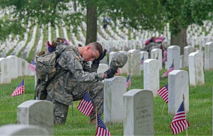 a Soldier-At-Arlington-National-Cemetary.jpg