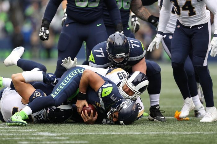 tempJL7_2156--nfl_mezz_1280_1024.jpg
